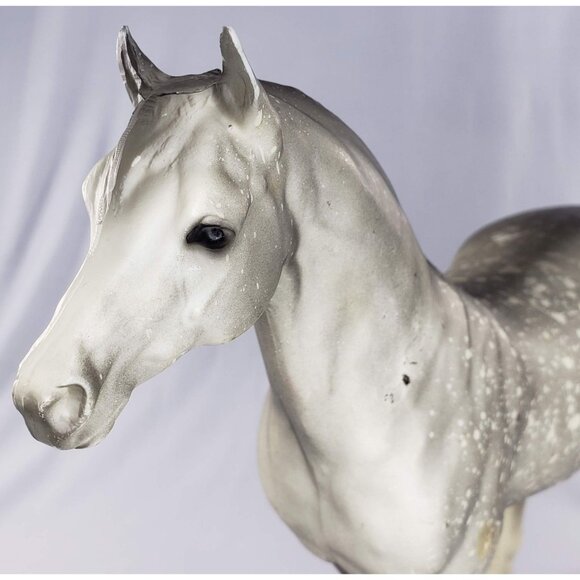 Breyer Horse Proud Arabian Mare Matte Dapple Grey #215 - Picture 11 of 12